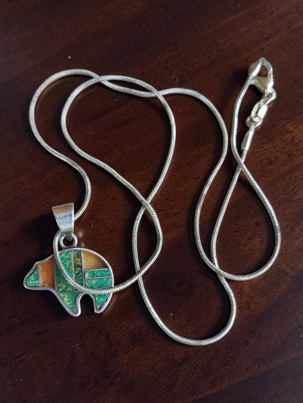 🐻 Vintage Sterling Silver Navajo Spirit Bear Pendant Necklace